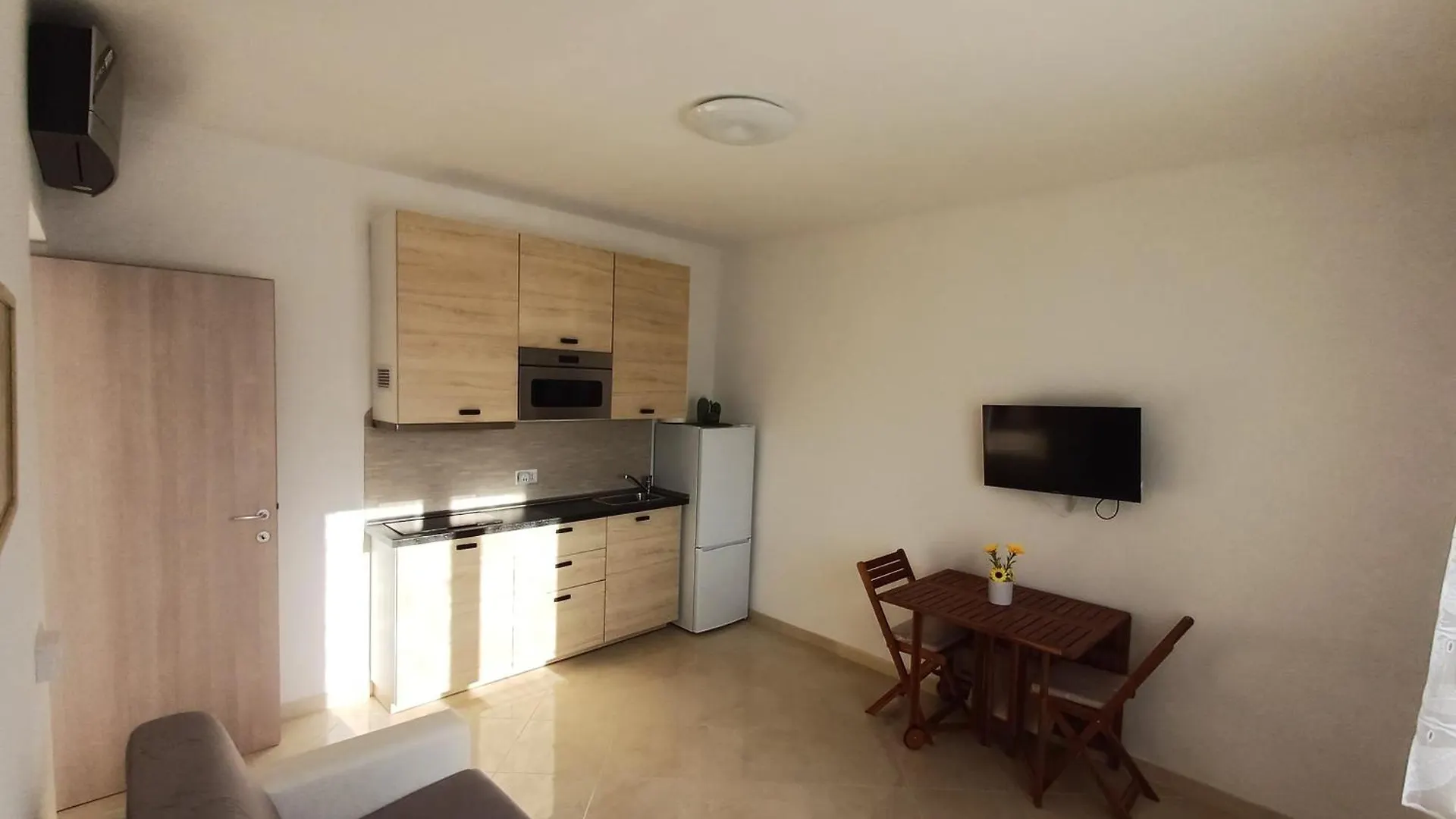 Sunflower'S Home Rome Apartment
